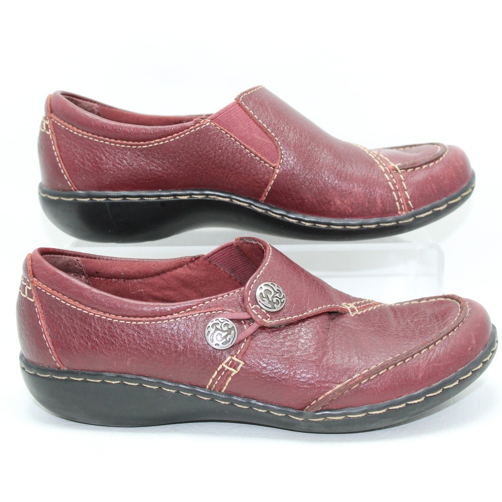 Clarks Bendables Burgundy‎ Leather Slip On Loafers Button Detail Womens 5.5M